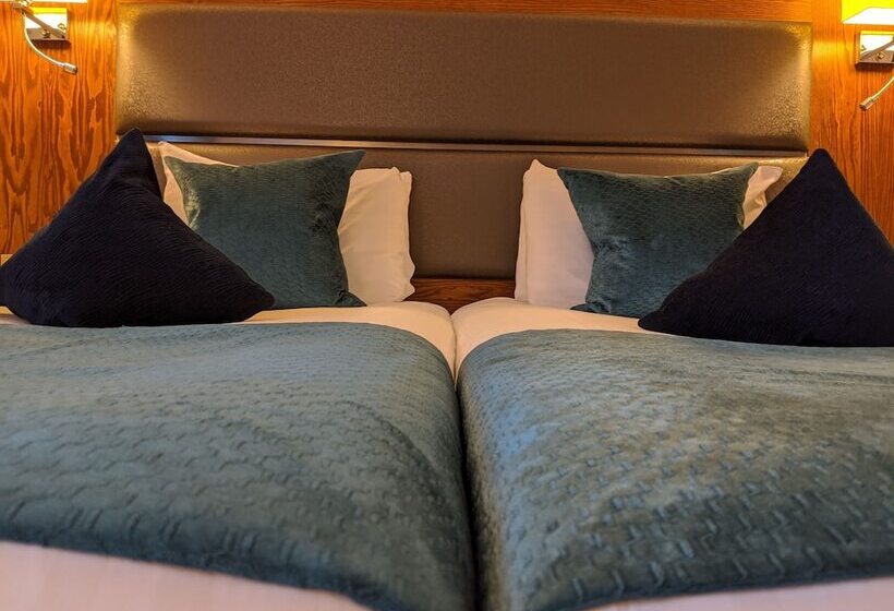 标准间, Cotswold Lodge