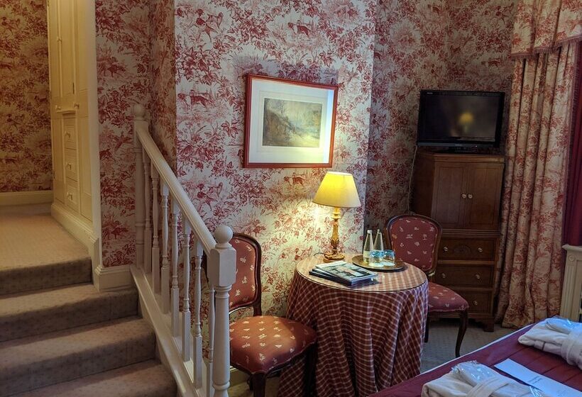 行政房间, Cotswold Lodge