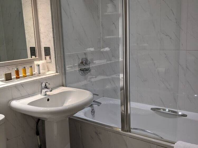 单人内部房间, Cotswold Lodge