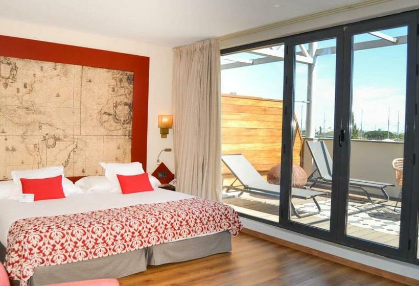 اتاق اجرایی, Ribera De Triana Reopening!