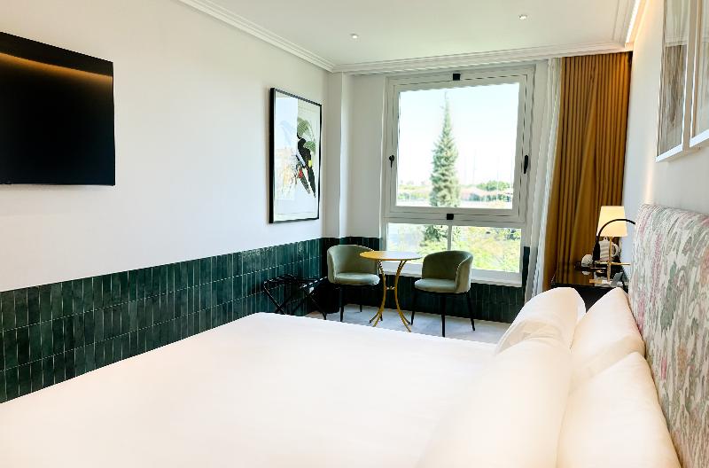 اتاق استاندارد با چشمانداز رودخانه, Ribera De Triana Reopening!