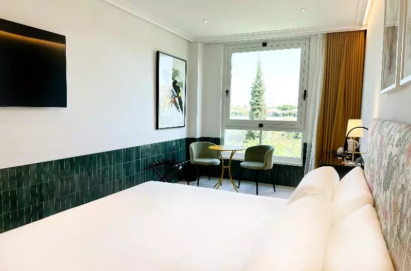 リバービュースタンダードルーム, Ribera De Triana   Reopening!