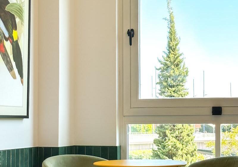 اتاق استاندارد با چشمانداز رودخانه, Ribera De Triana Reopening!