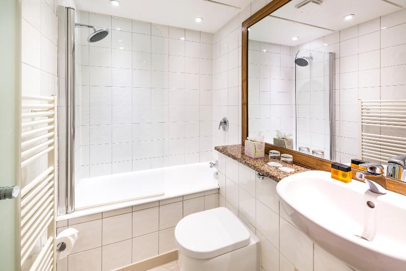 חדר קלאסי, The California