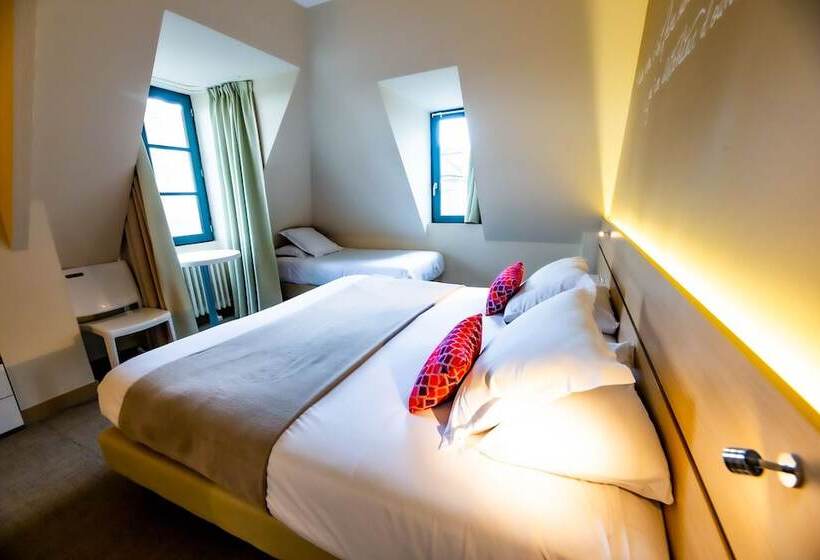 Номер Стандарт Трехместный, Du Château Dinan  Originals Boutique