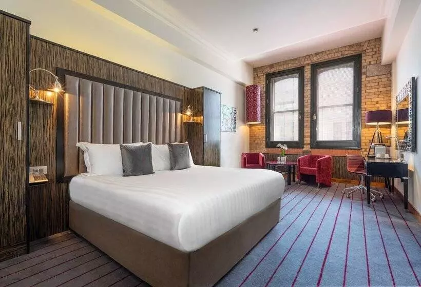 Executive Room King Size Bed