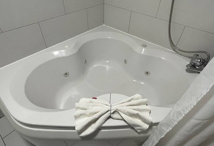 חדר דלוקס, Sorrento Hotel & Restaurant