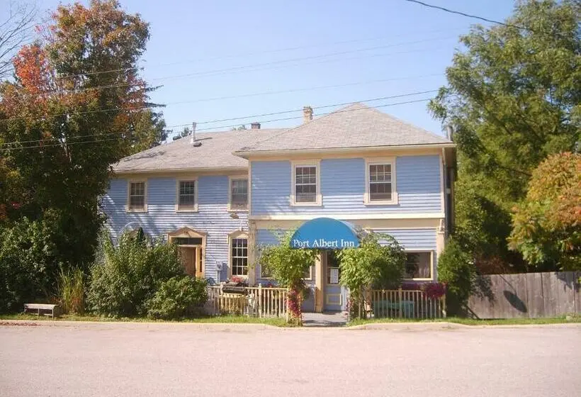 スイート, Port Albert Inn