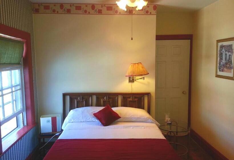 Junior Suite, Port Albert Inn