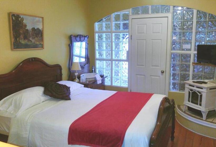 Lakosztály, Port Albert Inn