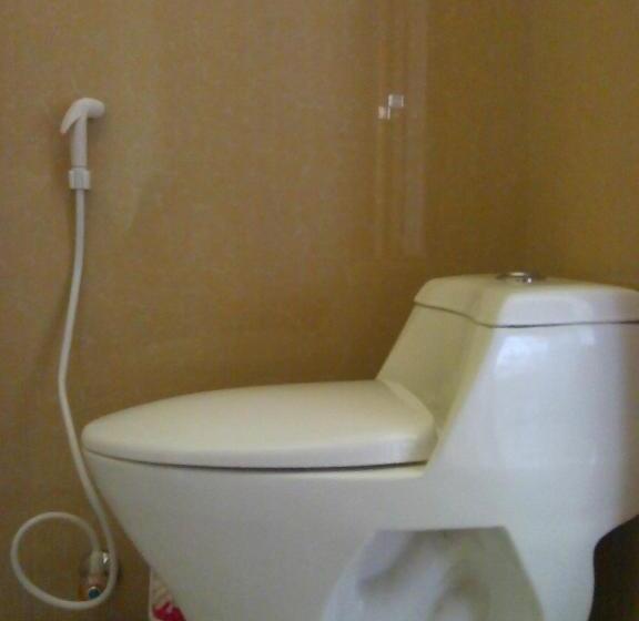 بانگلوی استاندارد, Eddie S Beach Resort Siargao