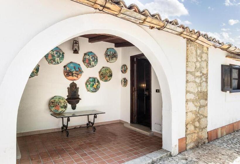 클래식 4인 룸, Agriturismo Val Di Noto