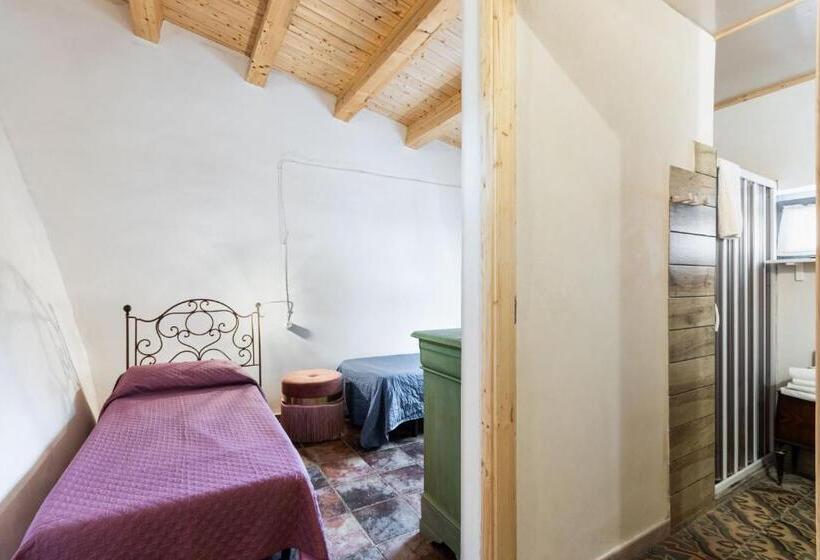 클래식 4인 룸, Agriturismo Val Di Noto