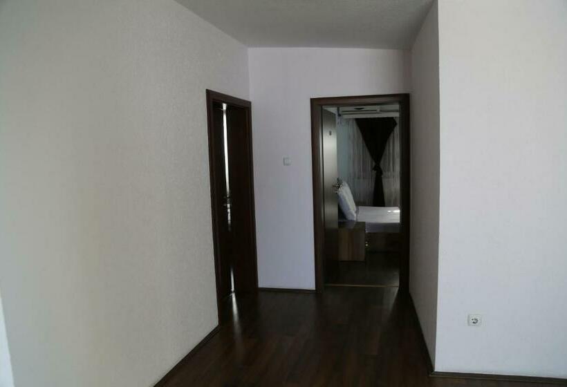 اتاق لوکس, Antika