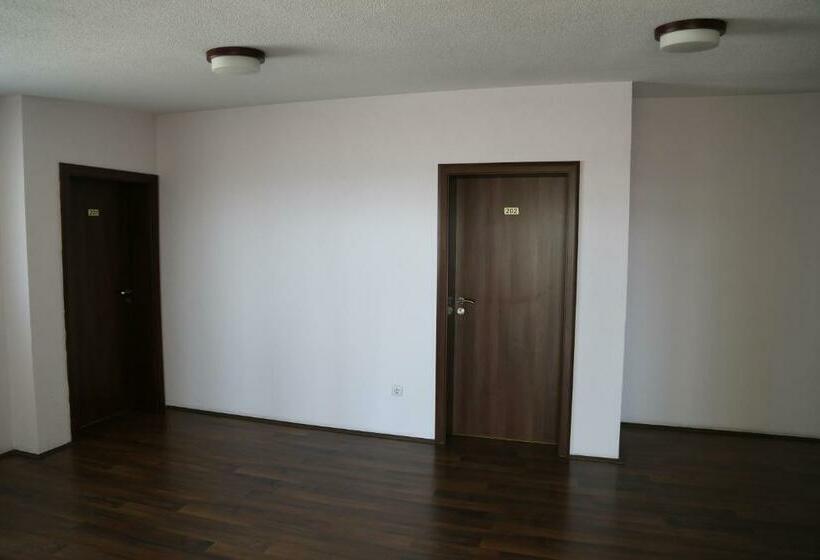 اتاق لوکس, Antika