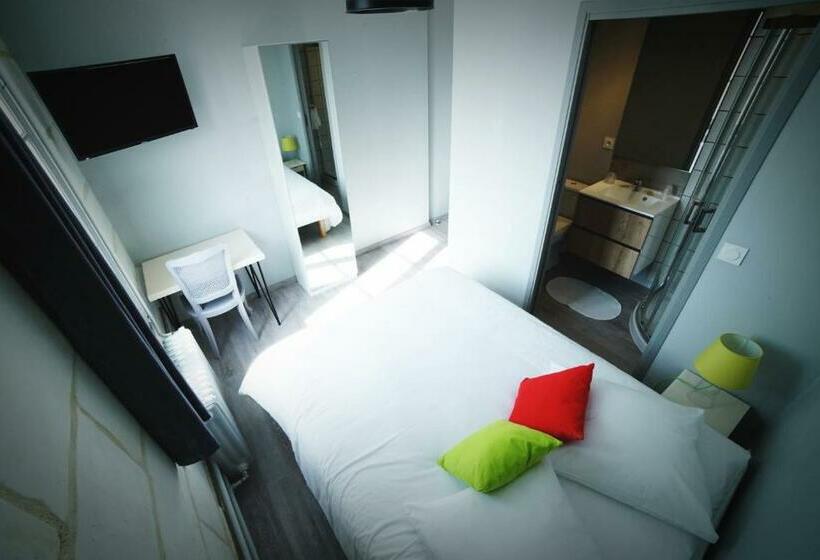 غرفة سوبيريور, De La Gare