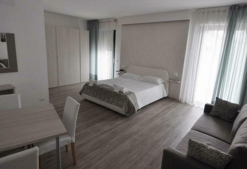 جناح جونيور, Eden Park