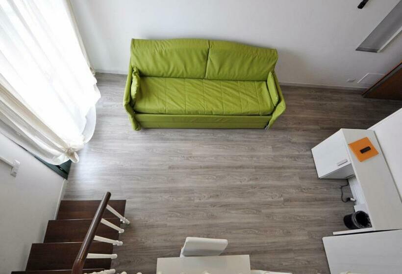 شقة غرفة واحدة, Eden Park