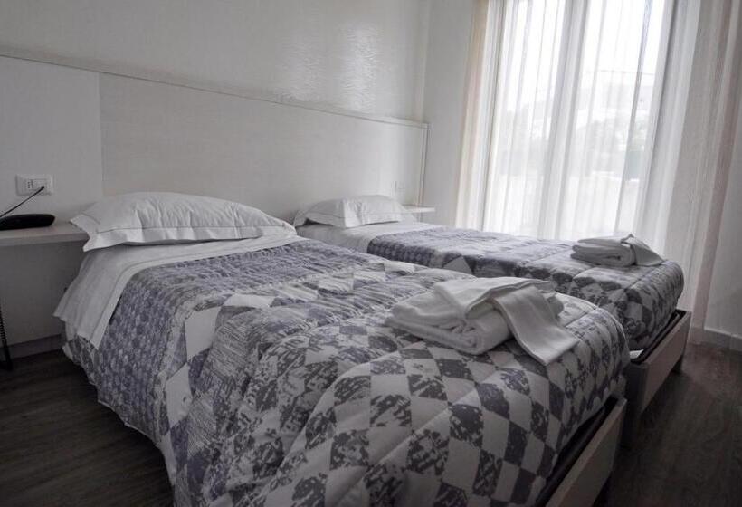 غرفة قياسية, Eden Park