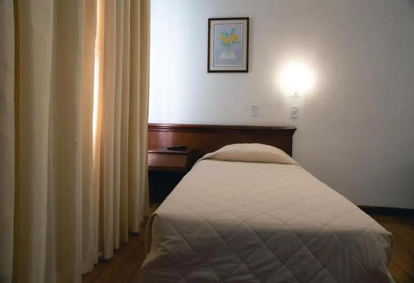 اتاق استاندارد یک نفره, Lucape Palace