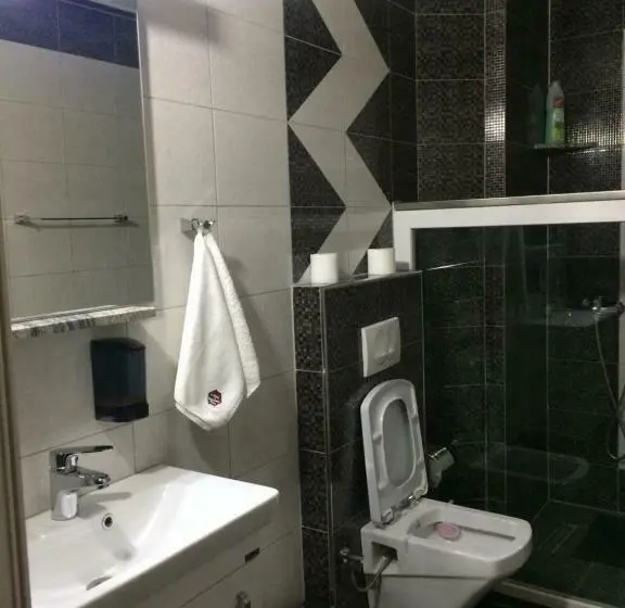 3-Bett-Standardzimmer, Millenium2
