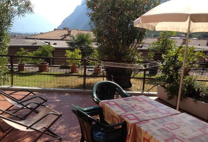 1 Bedroom Apartment Lake View, Residence Cascata Varone