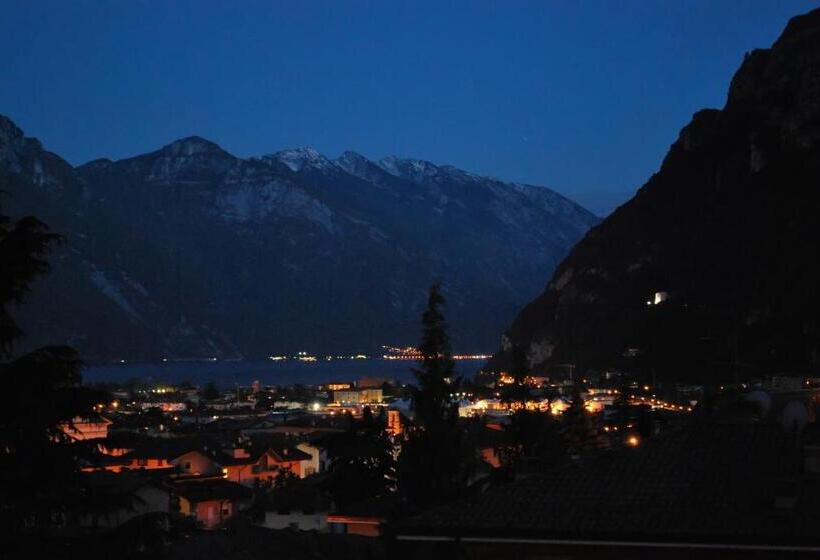 1 Bedroom Apartment Lake View, Residence Cascata Varone