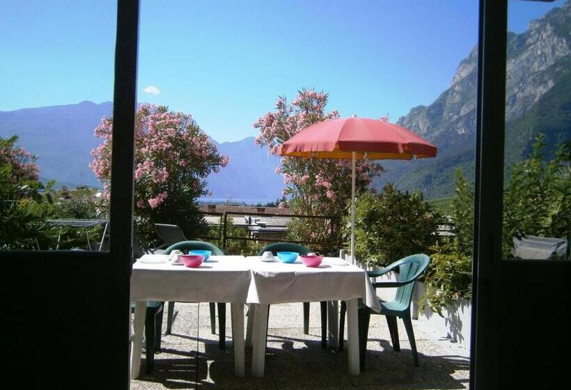 1 Bedroom Apartment Lake View, Residence Cascata Varone
