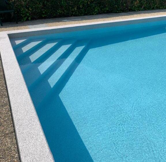 庭の見える１ベッドルームアパートメント, Residence Cascata Varone