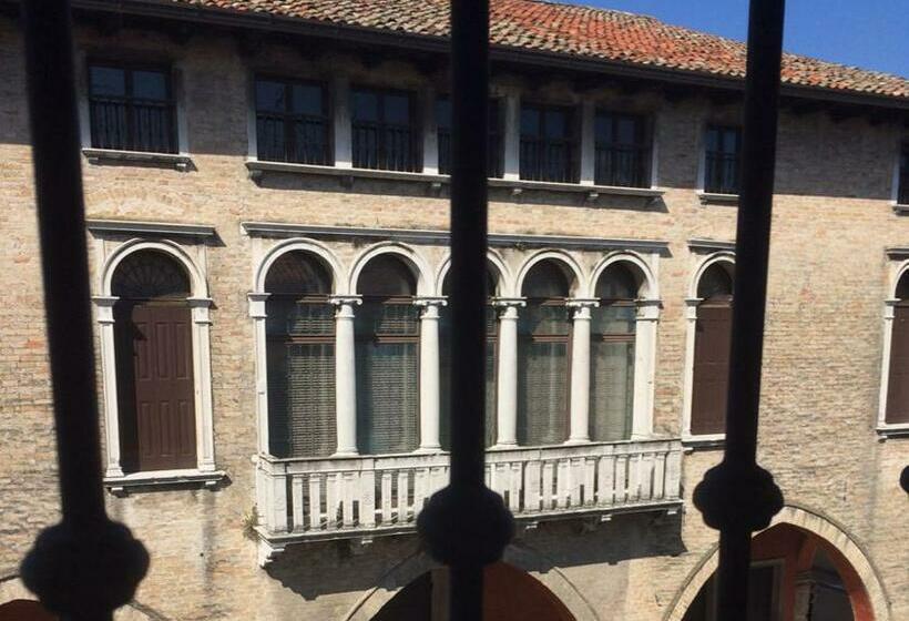 Номер Стандарт, B&b Viacavoursei