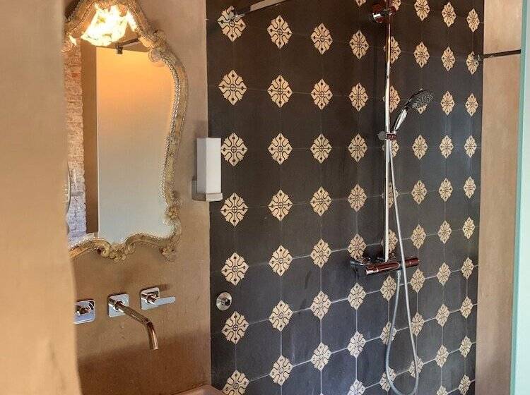 سوییت, B&b Villa Thibault