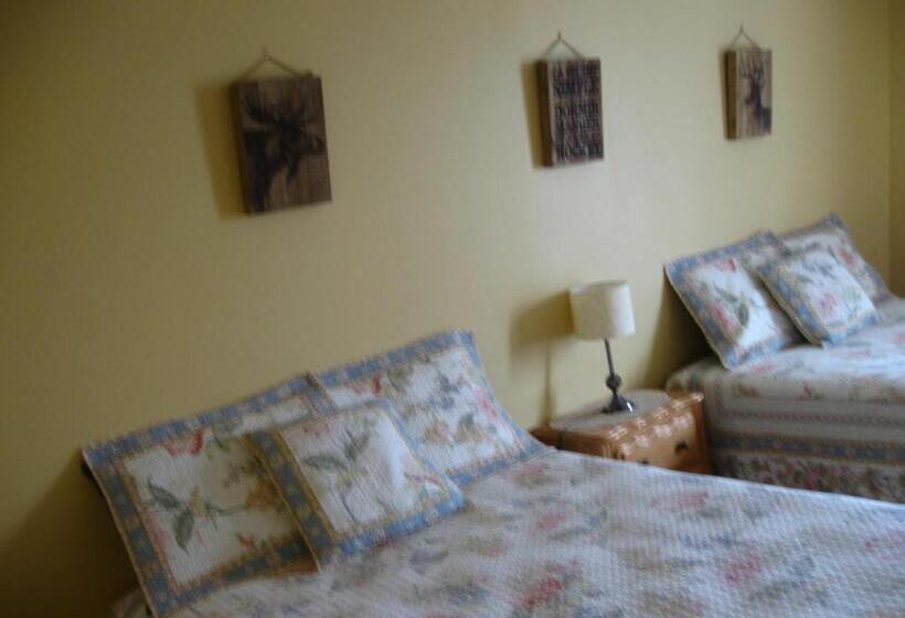 Номер Стандарт 2 Двуспальные Кровати, Gite La Maison Rochefort