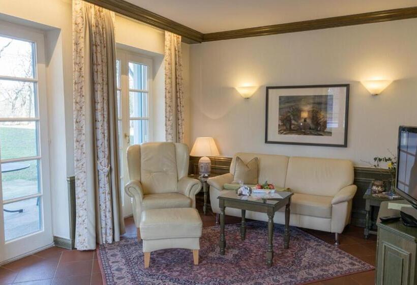 带露台的套间, Romantik Hotel Fischerwiege