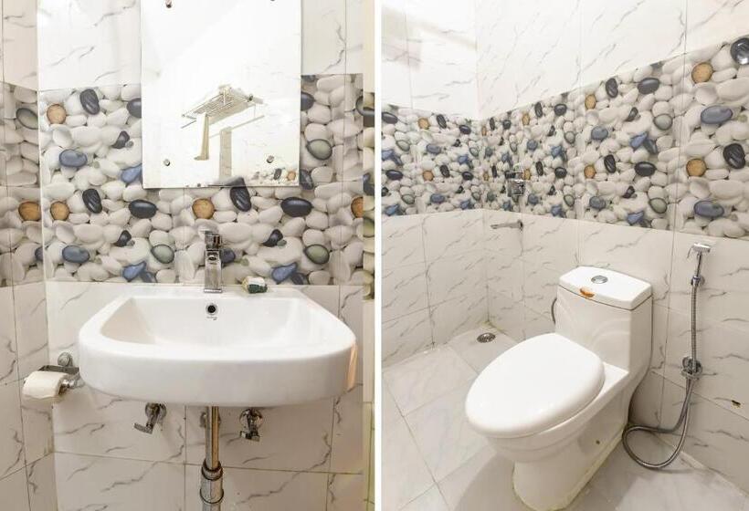 Classic Kolmen Hengen Huone, Fabhotel Happy Stay