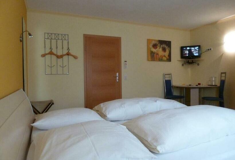 Номер Комфорт, Gasthof Zum Hirsch