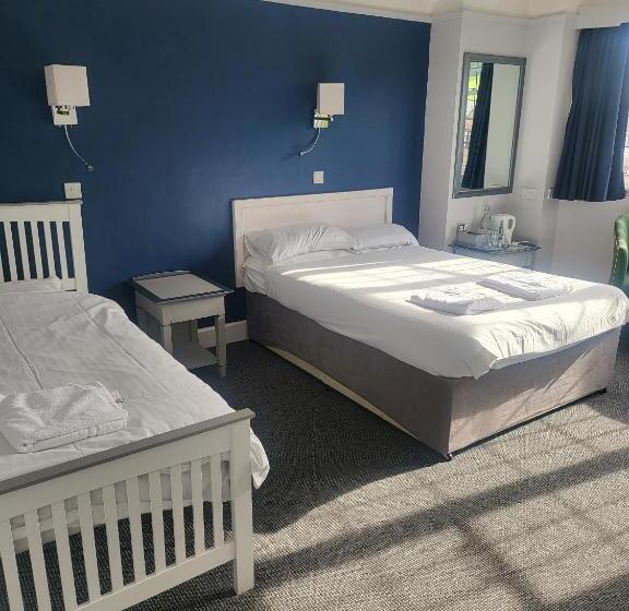 غرفة قياسية ثلاثية, The Washford Station Inn