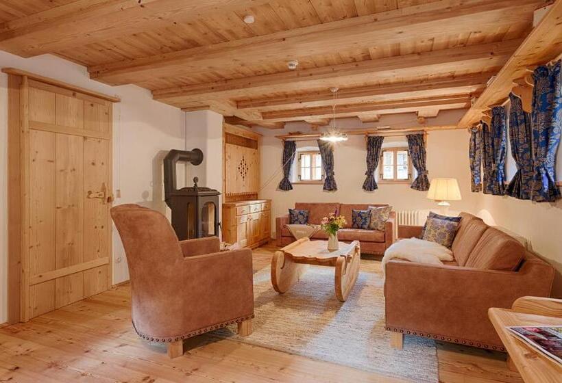 בקתת חדר, Almdorf Seinerzeit