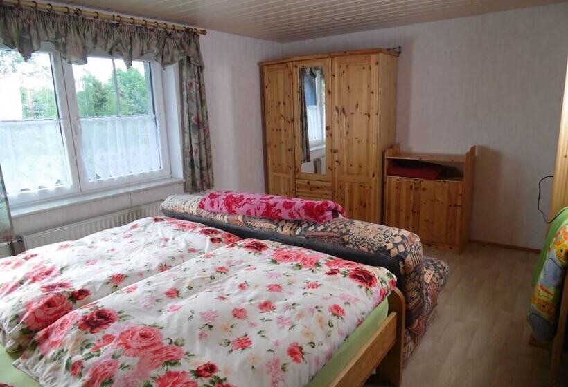 דירת חדר, Zum Hecht