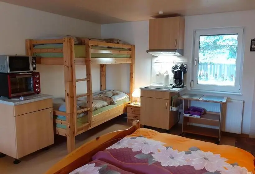 スタンダード４人部屋, Zum Hecht