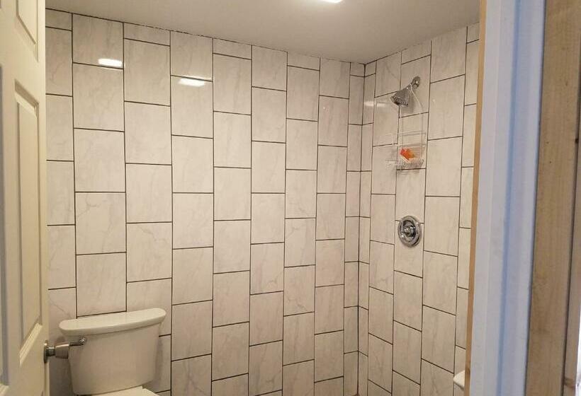 キングサイズベッドのデラックスルーム, Cache Cabins