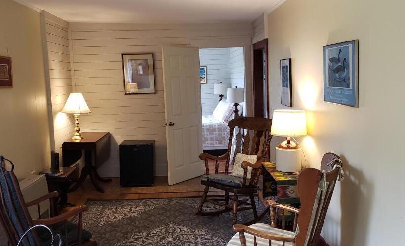 3침실 스위트, Hawks House Inn