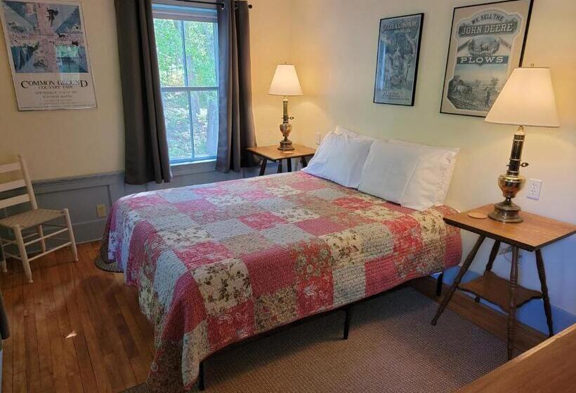 Люкс 3 Спальни, Hawks House Inn
