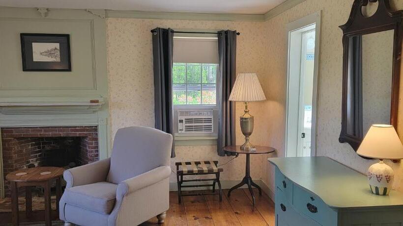 스탠다드 룸 킹사이즈 침대, Hawks House Inn