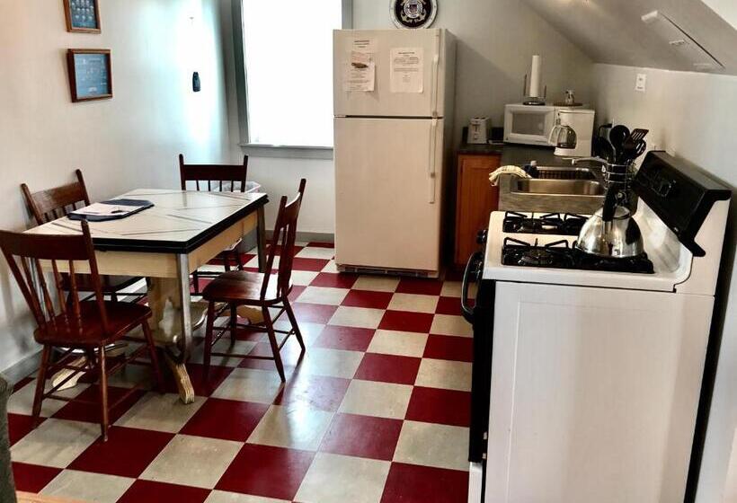 غرفة قياسية مزوَّدة بشُرفة, West Quoddy Station Llc