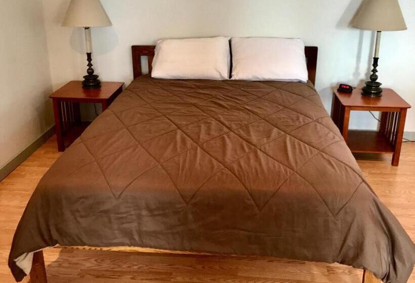 غرفة قياسية مزوَّدة بشُرفة, West Quoddy Station Llc