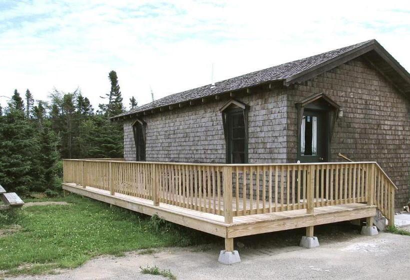 منزل غرفة نوم واحدة, West Quoddy Station Llc