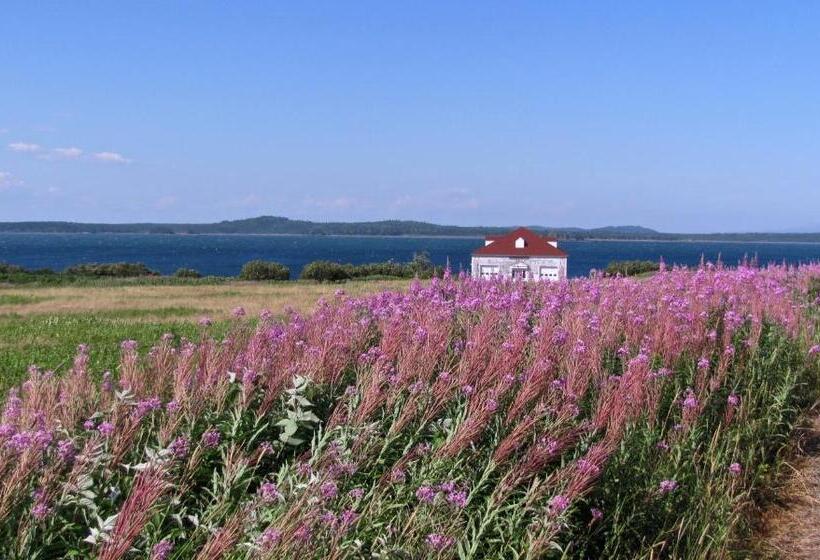 منزل غرفتين نوم, West Quoddy Station Llc