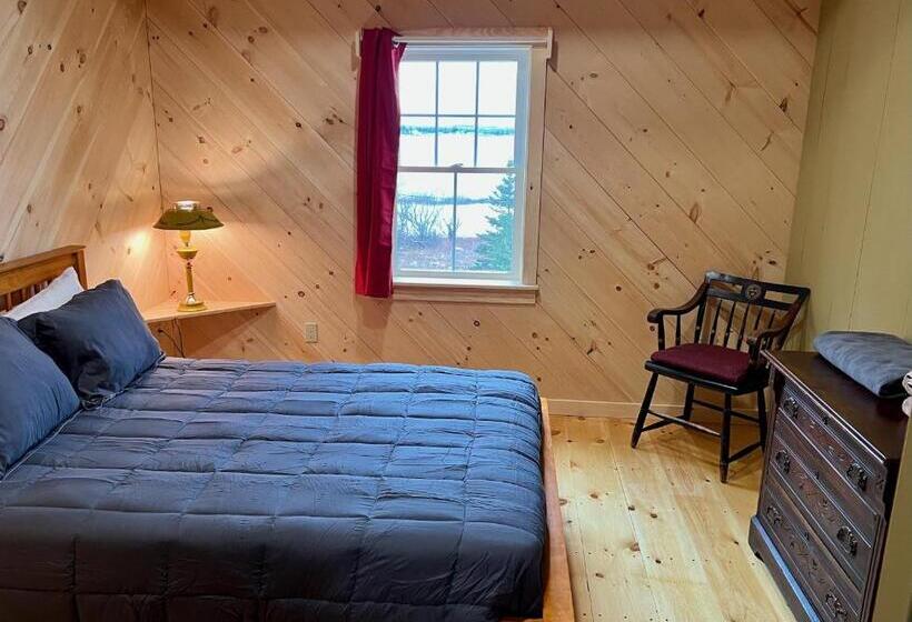 منزل 3 غرف نوم, West Quoddy Station Llc