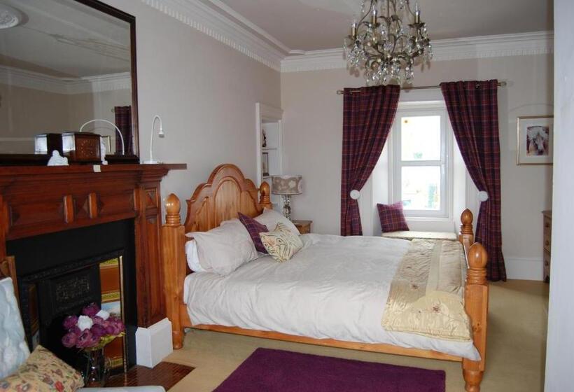 스위트 킹사이즈 침대, Orsay House