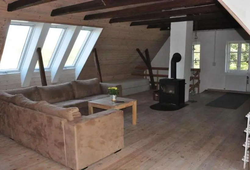 Huoneisto 1 Makuuhuone, Nordkap Farm Holiday & Hostel